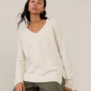ATHLETA Hanover Refined V-Neck Knur Sweater